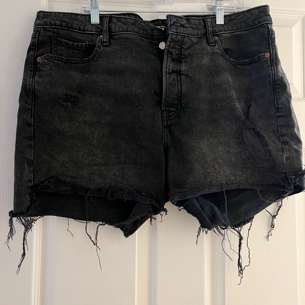 old navy high rise black denim shorts